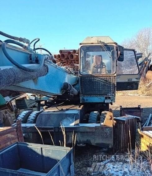 Fuchs 713 Materialehåndteringsmaskiner