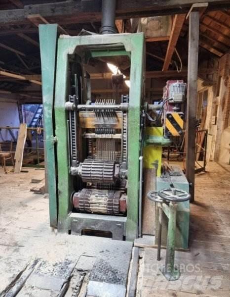  _JINÉ (CZ) G 710 Skovningsmaskiner