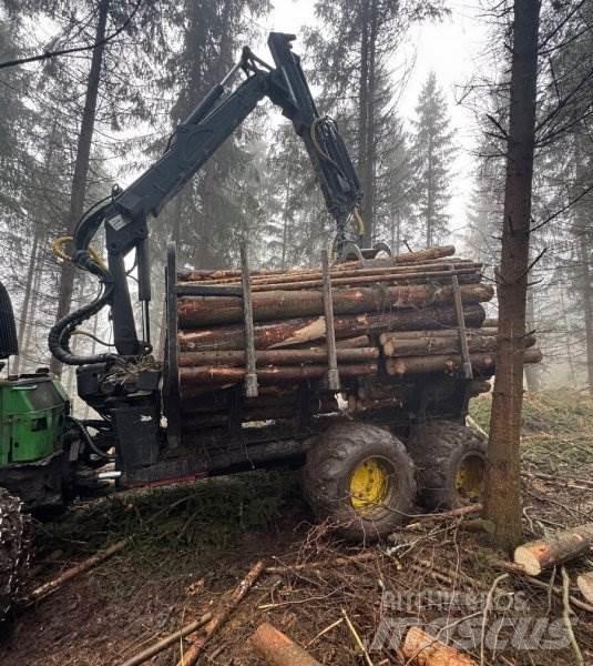 John Deere 1010 E Skovningsmaskiner