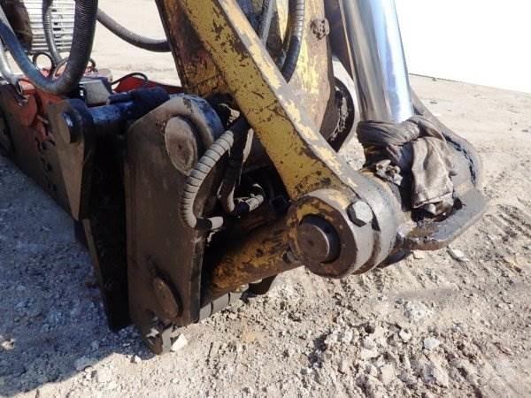 Komatsu PC 210-6K Gravemaskiner på larvebånd