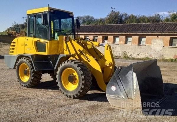 Komatsu WA 95 Læssemaskiner på hjul