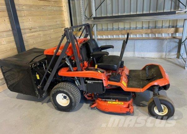 Kubota GZD15-II Traktorklippere