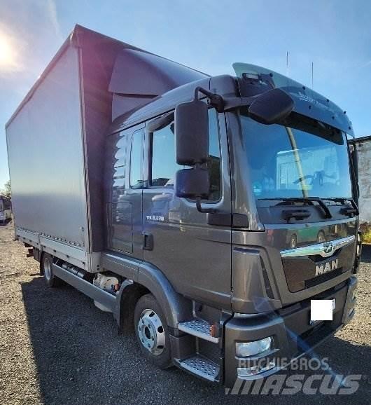 MAN TGL 8.220 Lastbil med lad/Flatbed
