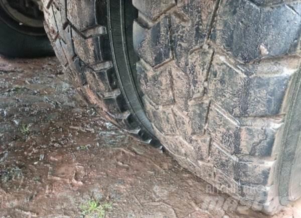 Mercedes-Benz 1820 AK Lastbiler med tip