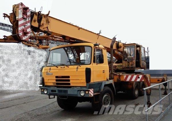 Tatra 815 +AD 20.2 (CKD Lastbil med kran