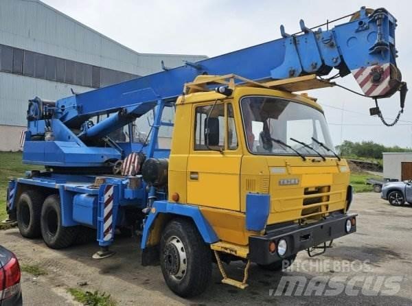 Tatra T815 +AD 20 (ČKD) Lastbil med kran
