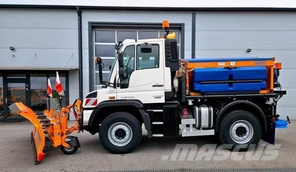 Unimog U 423 Sand- og saltspredere