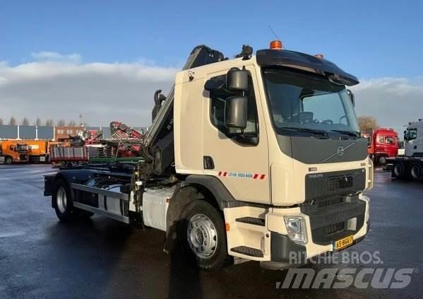 Volvo EE250 Lastbil med kran