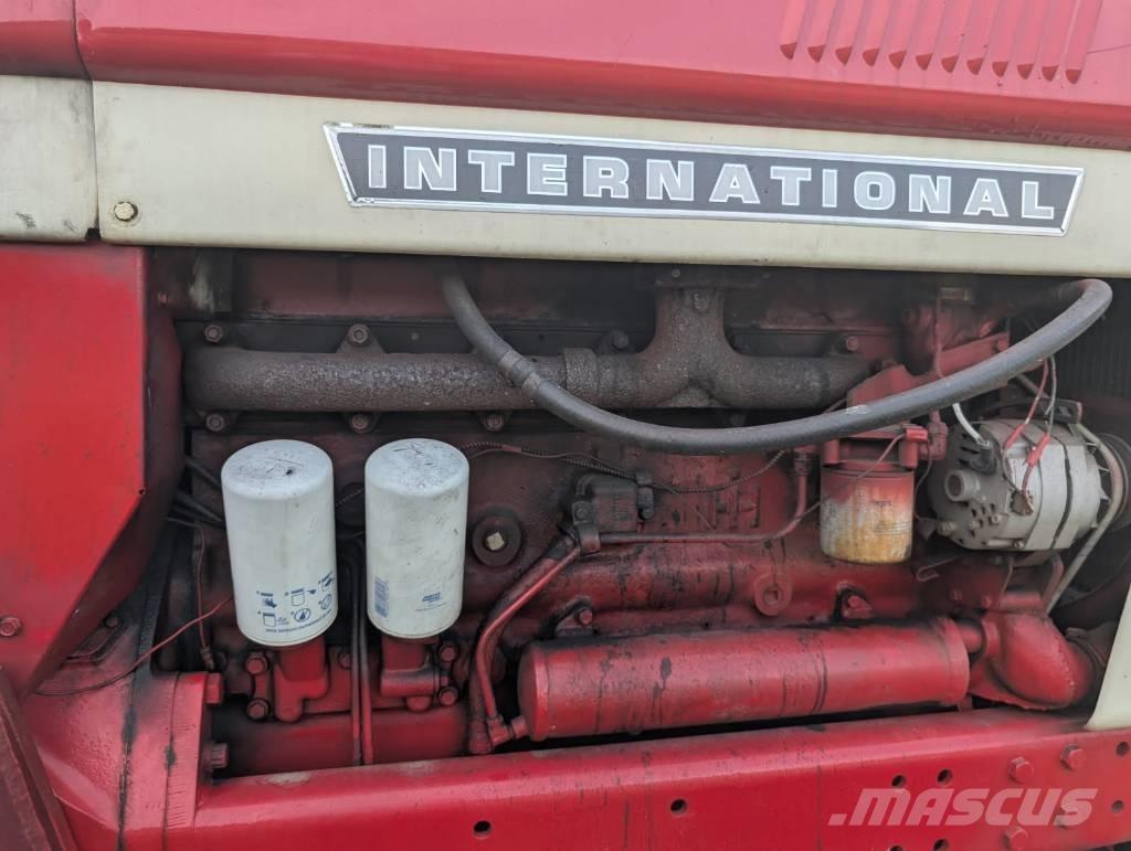International 966 Traktorer
