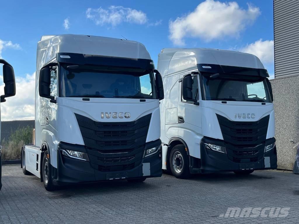 Iveco S-Way AS 440 Trækkere