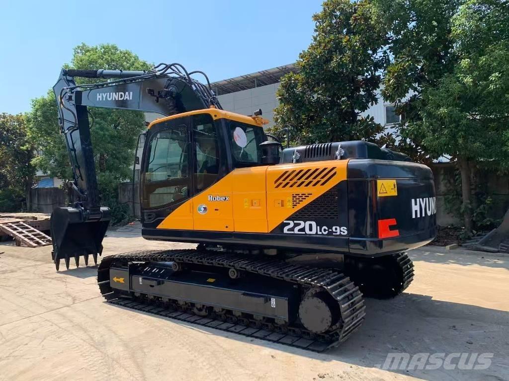 Hyundai R220LC-9S Gravemaskiner på larvebånd