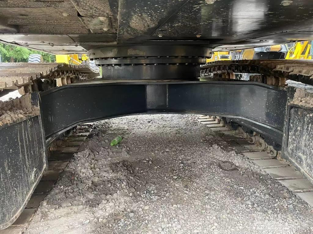Hyundai R220 Gravemaskiner på larvebånd