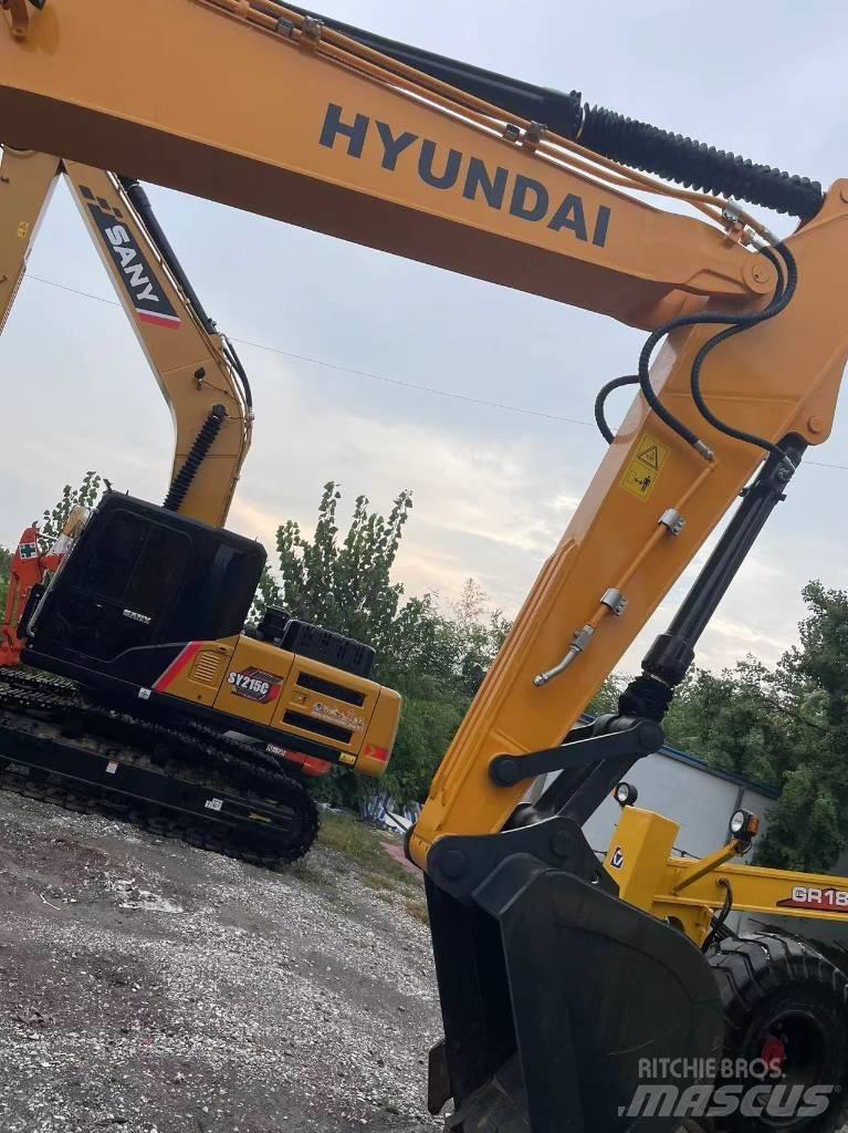 Hyundai R220 Gravemaskiner på larvebånd