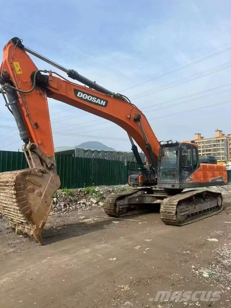 Doosan DX420LC Gravemaskiner på larvebånd