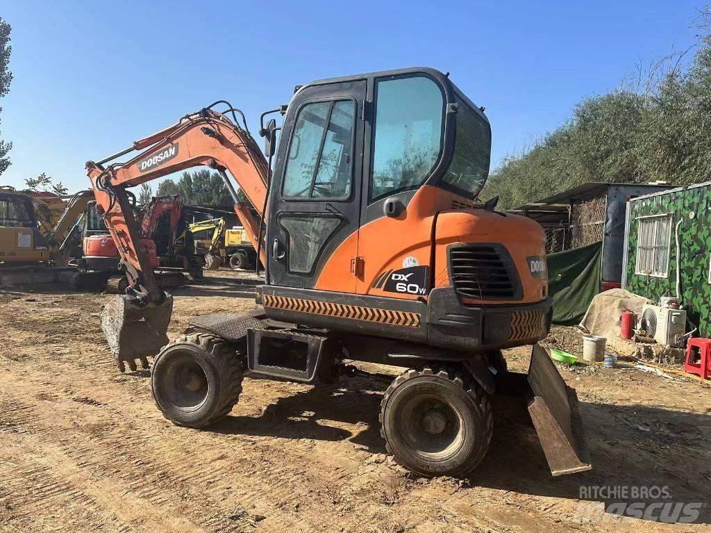 Doosan DX60W Minigravemaskiner