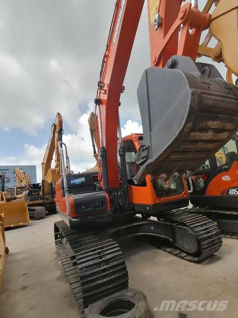 Doosan DX 140 Gravemaskiner på larvebånd