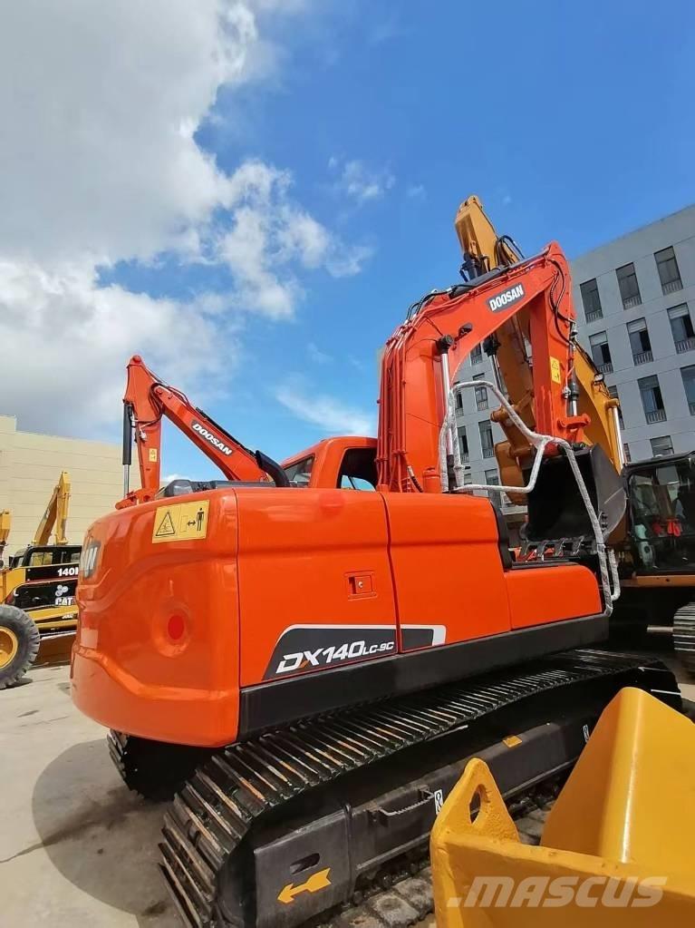 Doosan DX 140 Gravemaskiner på larvebånd