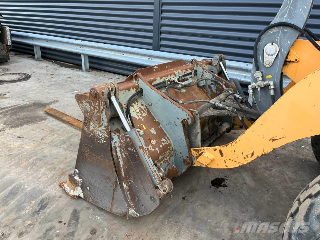 Liebherr L 506 Læssemaskiner på hjul