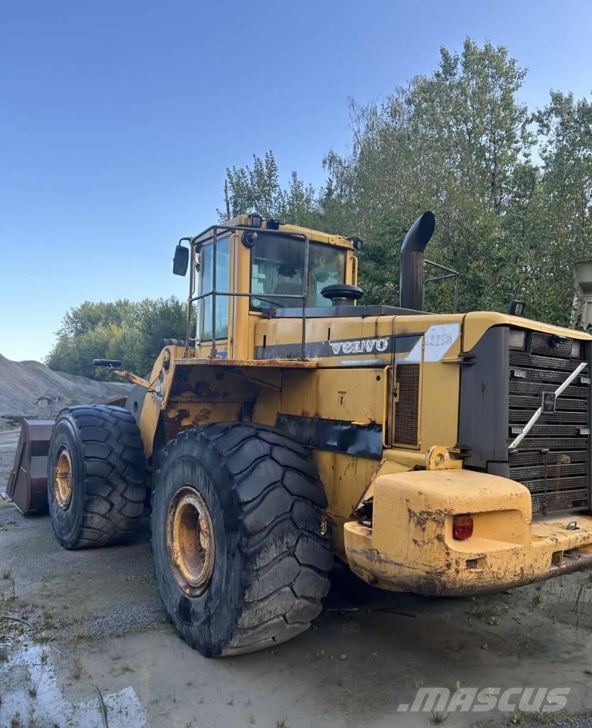 Volvo L 220 D Læssemaskiner på hjul