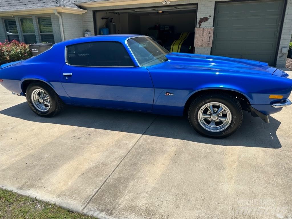 Chevrolet Camaro Biler