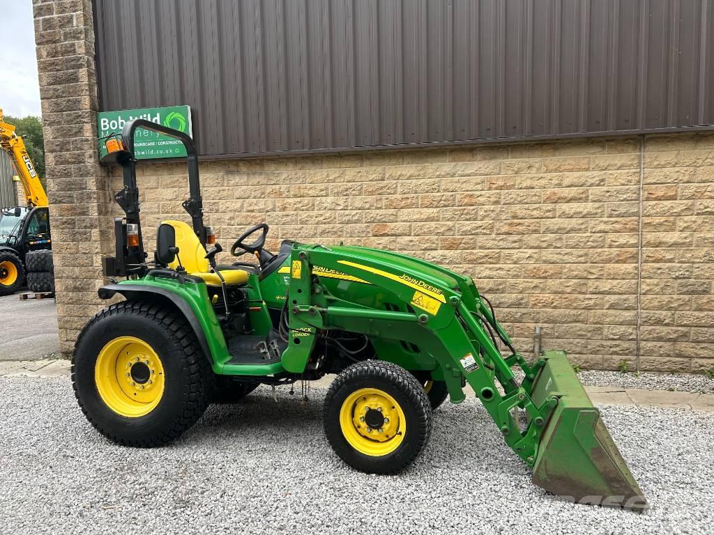 John Deere 3520 Kompakte traktorer