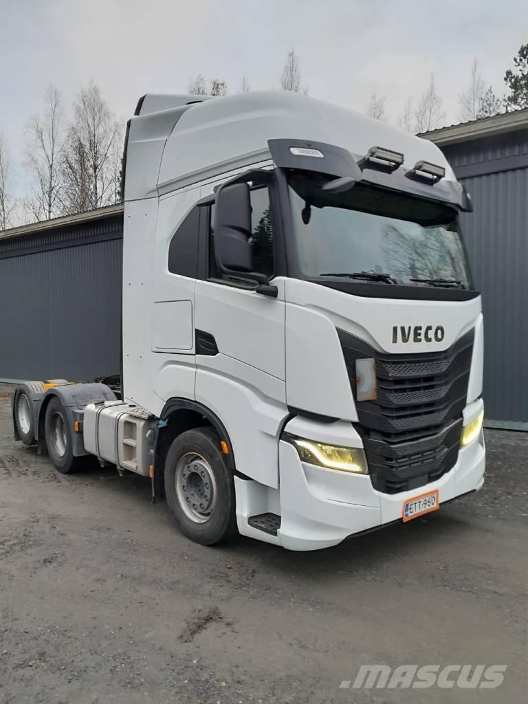 Iveco S-Way AS 440 Trækkere