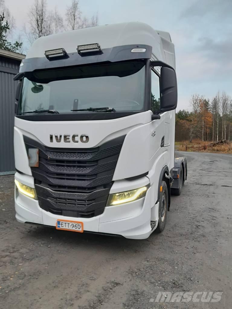 Iveco S-Way AS 440 Trækkere