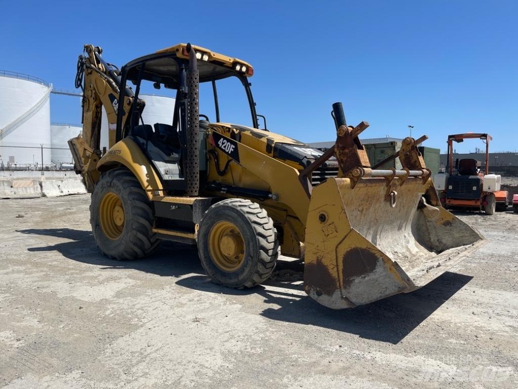CAT 420 F Rendegravere