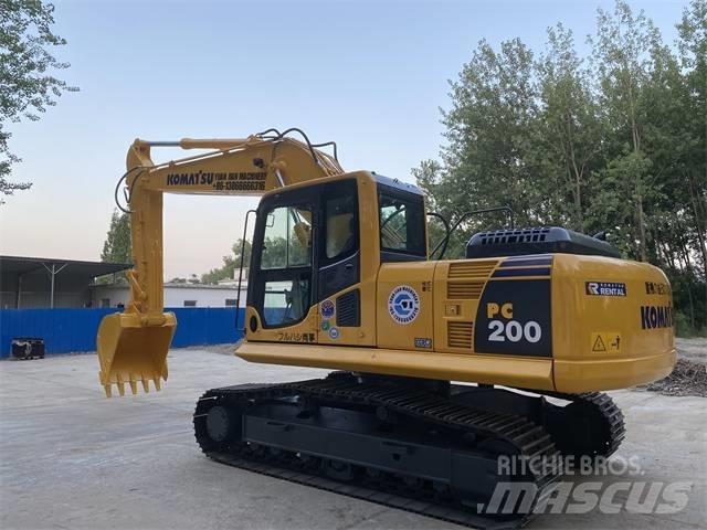 Komatsu PC200-8 Gravemaskiner på larvebånd