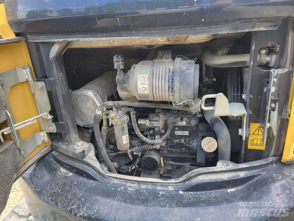 Komatsu PC26MR-3 Minigravemaskiner