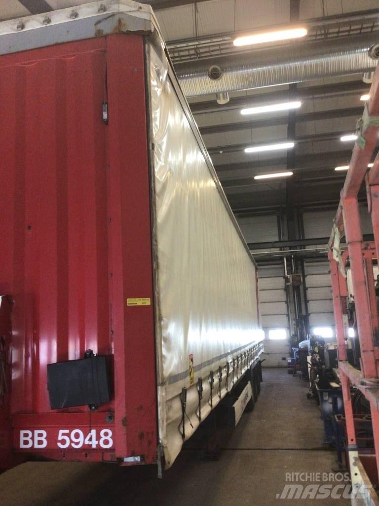 Krone GARDIN - NORDIC Semi-trailer med Gardinsider