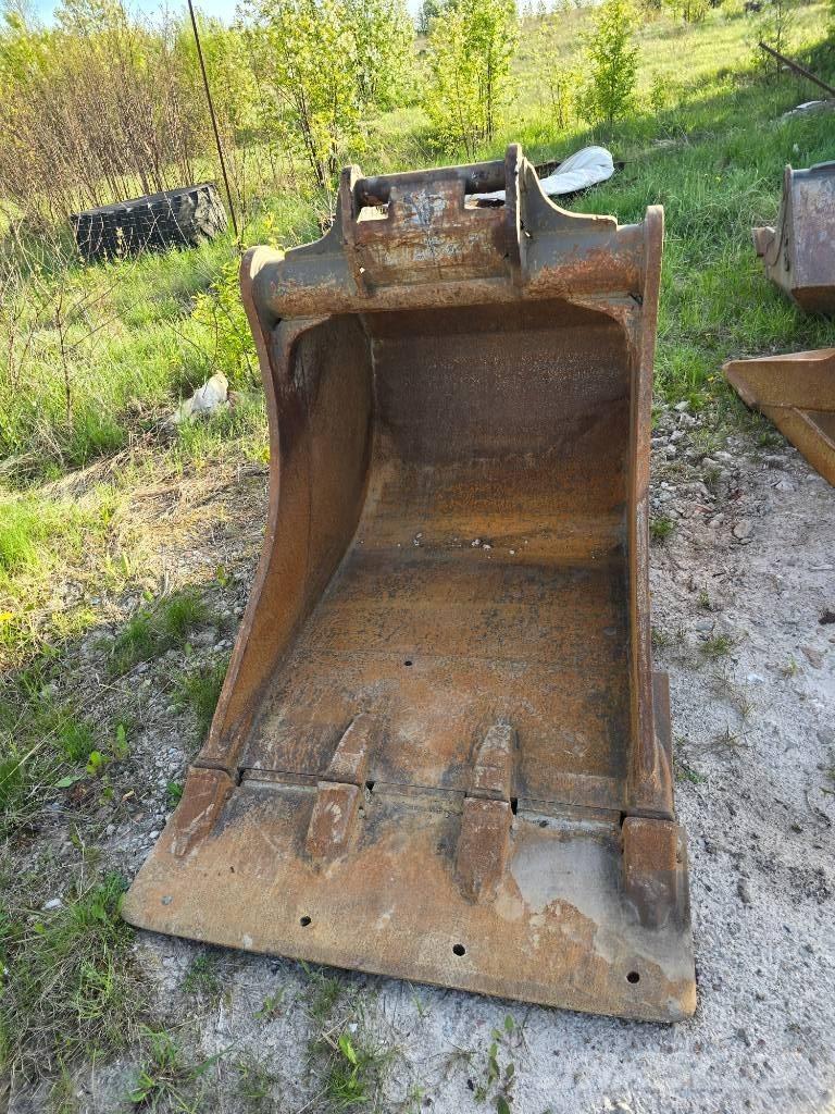 CAT M 318 F Gravemaskiner på hjul