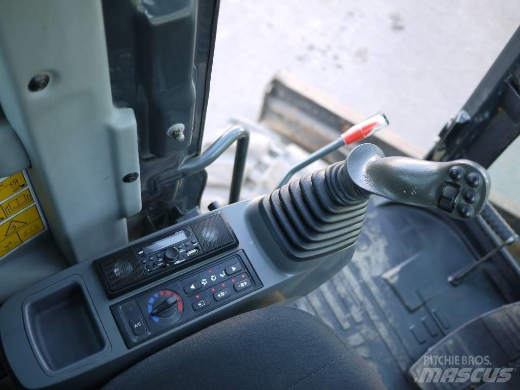 Komatsu PC 80 MR-3 Midi-gravemaskiner 7t - 12t