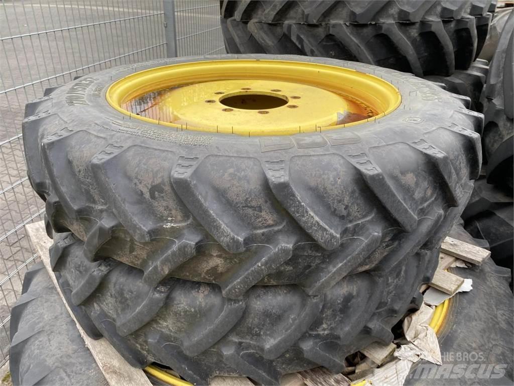 BKT 270/95R32 Hjul, Dæk og Fælge