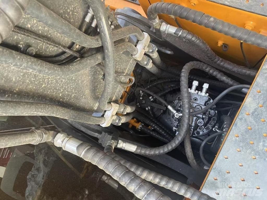 Hyundai 220LC-9S Gravemaskiner på larvebånd