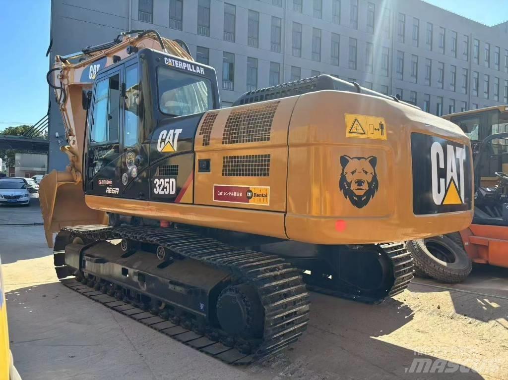 CAT 325 D Gravemaskiner på larvebånd