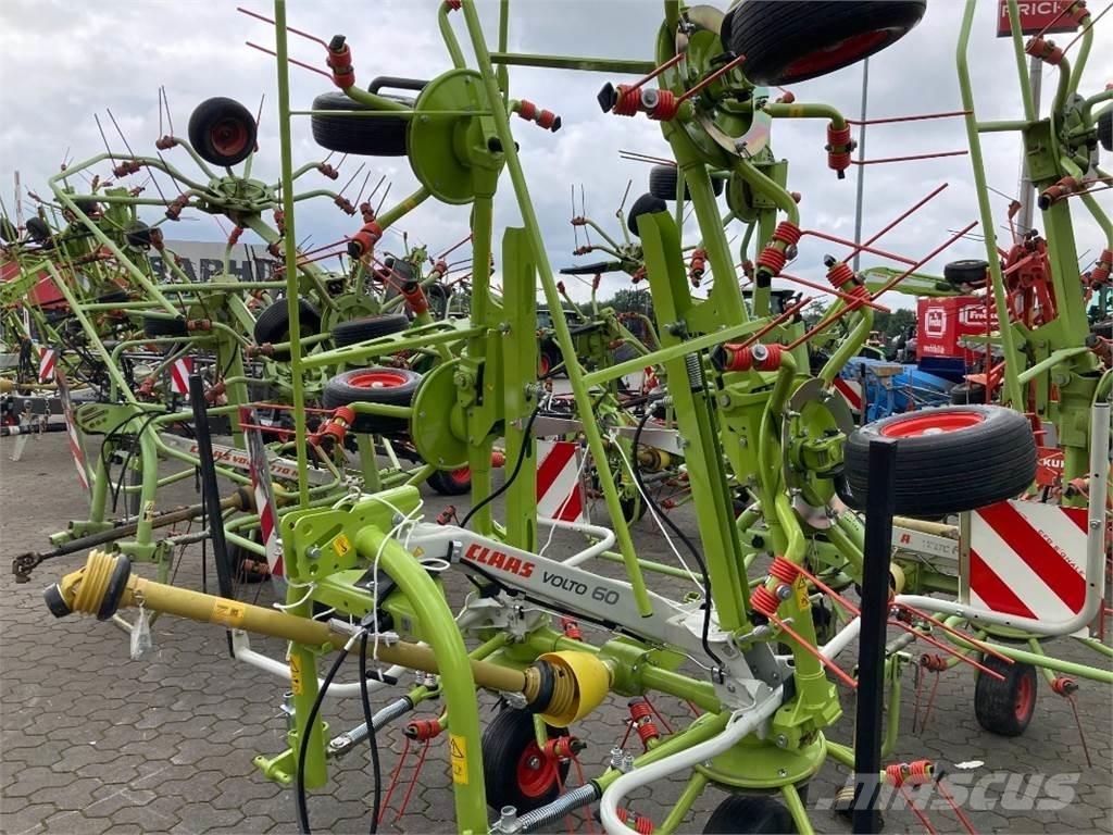 CLAAS Volto 60 River og høvendere