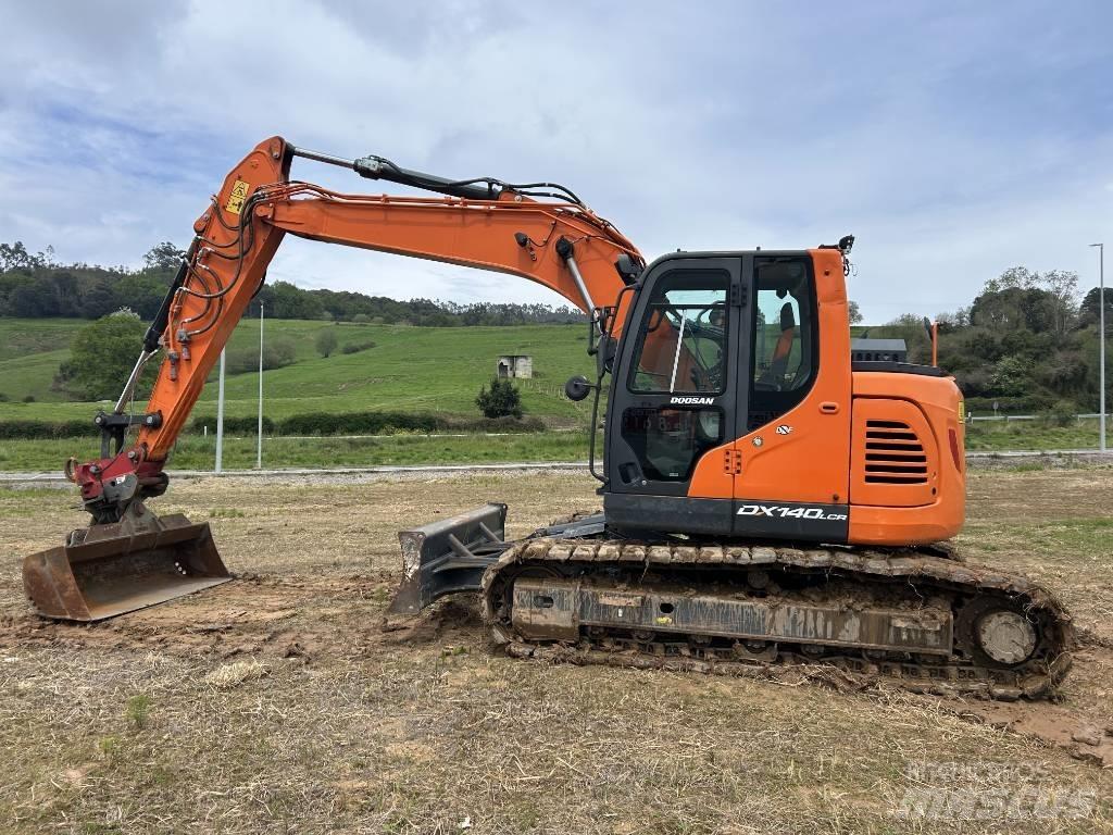 Doosan DX 140 Gravemaskiner på larvebånd
