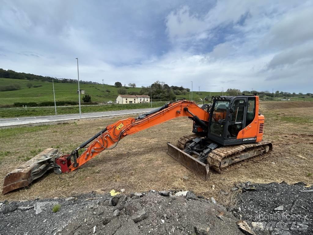 Doosan DX 140 Gravemaskiner på larvebånd