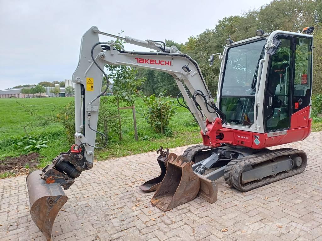 Takeuchi TB 230 Minigravemaskiner