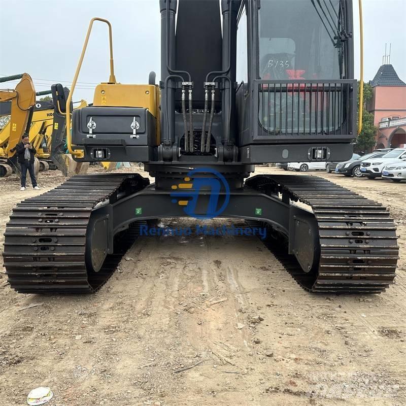 Volvo EC 240 Gravemaskiner på larvebånd