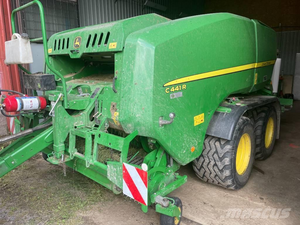 John Deere C 441 R Rundballe-pressere