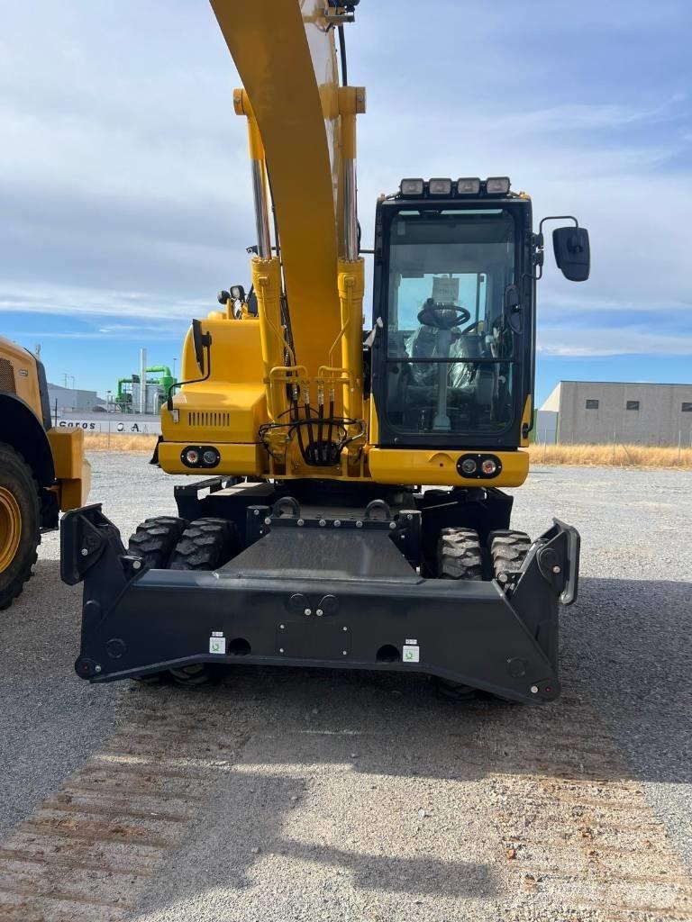 Komatsu PW 180 Gravemaskiner på hjul
