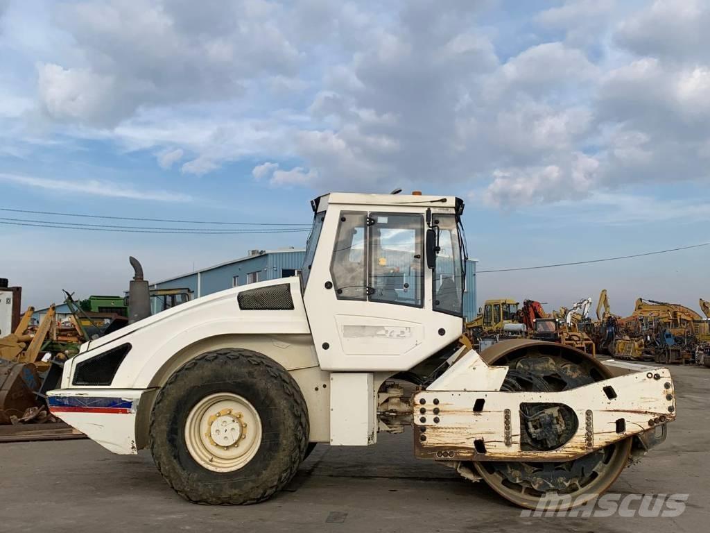 Bomag BW 213 D H-4 Enkelt tromle
