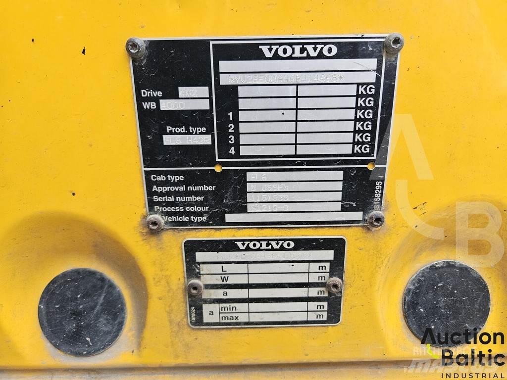 Volvo FL6 250 Lastbil med lad/Flatbed