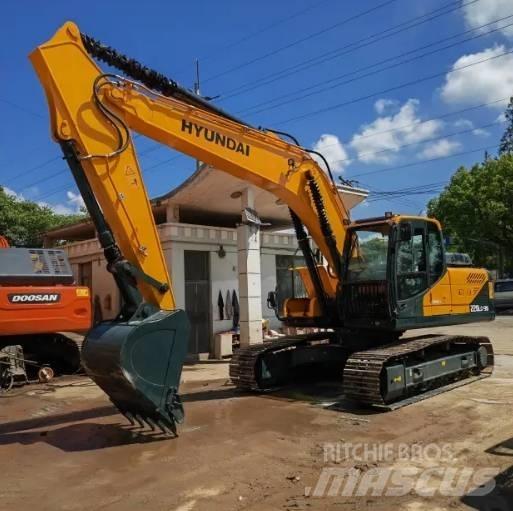 Hyundai R220LC-9S Gravemaskiner på larvebånd