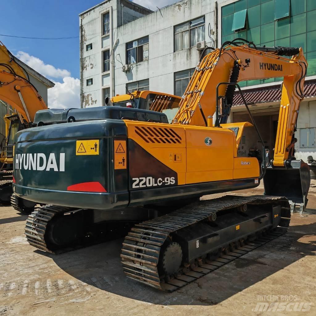 Hyundai R220LC-9S Gravemaskiner på larvebånd