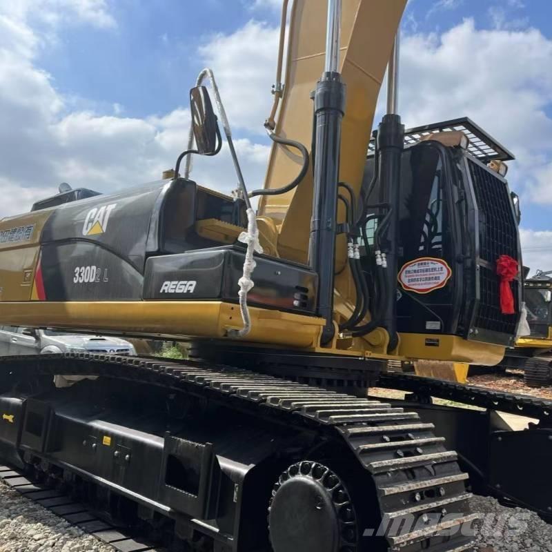 CAT 330 Gravemaskiner på larvebånd