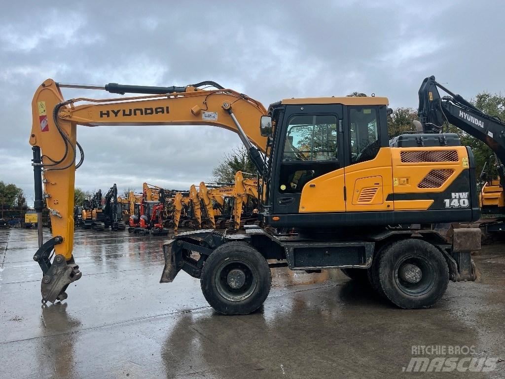 Hyundai HW140 Gravemaskiner på hjul
