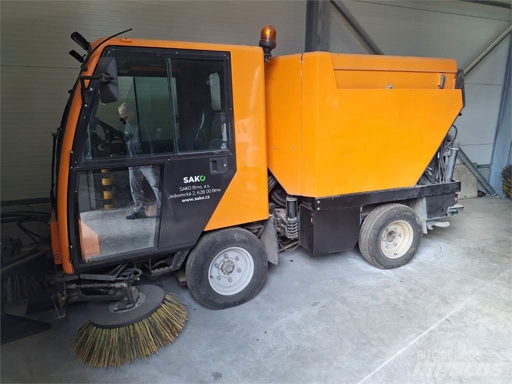 Bucher CC 2000 E2 Entreprenør - Andet
